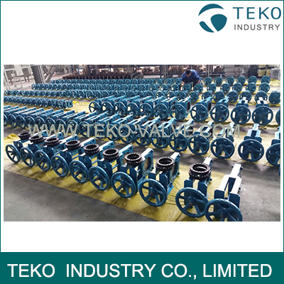 Pneumatic Slurry Knife Gate Valve Wafer Type Heavy Load NR Sleeve Double Acting Pneumatic Slurry Knife Gate Valve Wafer Type Heavy Load NR Sleeve Double Acting